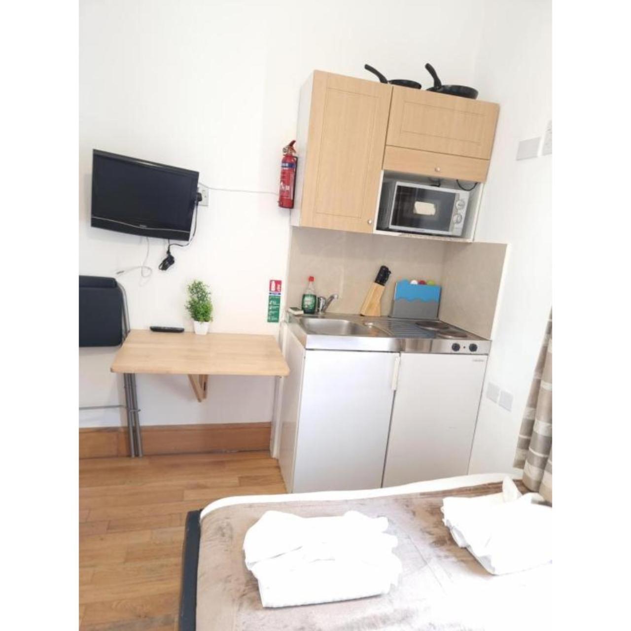 F204-Compact 2Nd Flr Studio Fits 2-Near Hyde Park London Eksteriør billede