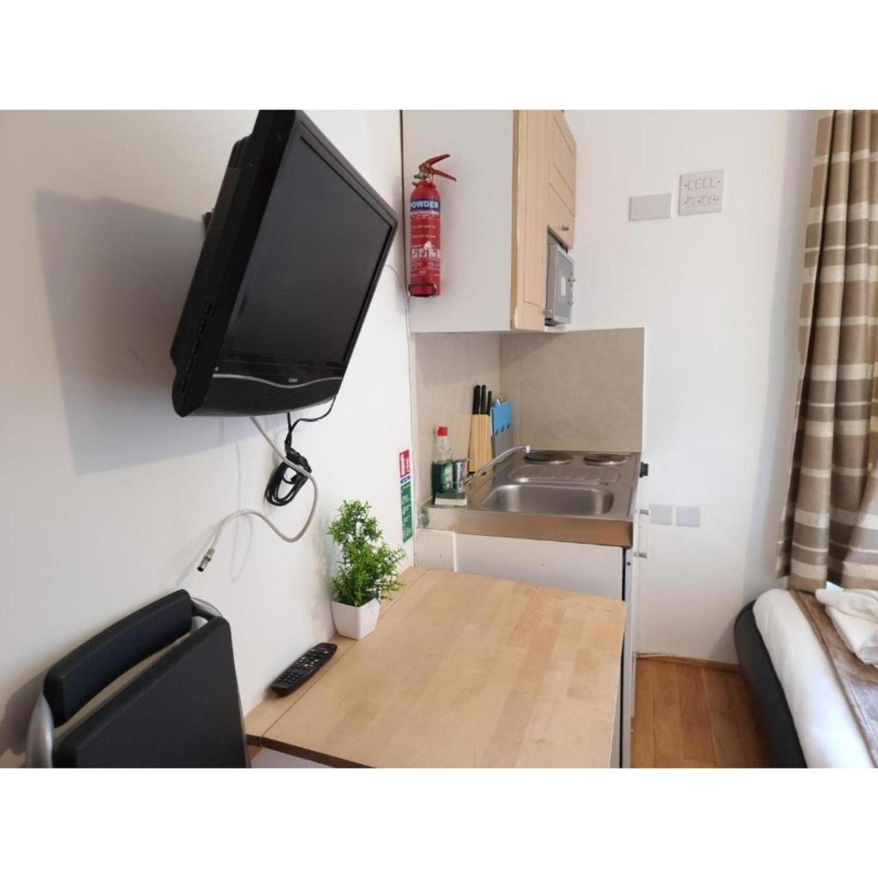 F204-Compact 2Nd Flr Studio Fits 2-Near Hyde Park London Eksteriør billede
